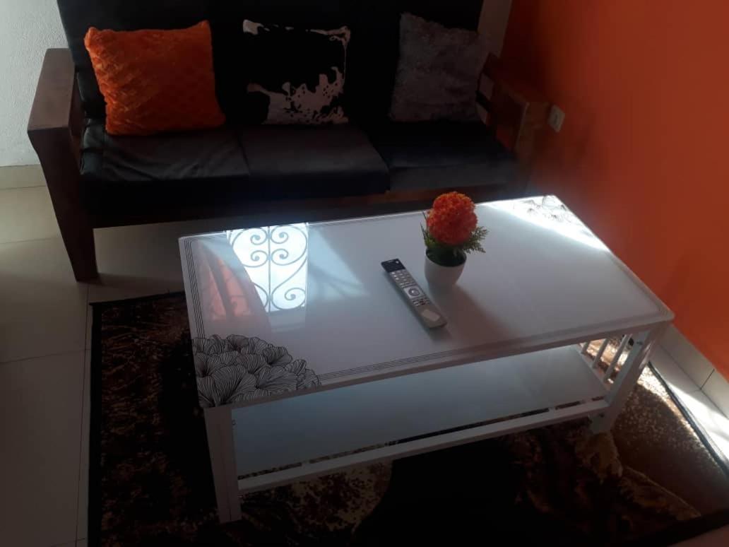Npangou Appart Kribi Bagian luar foto